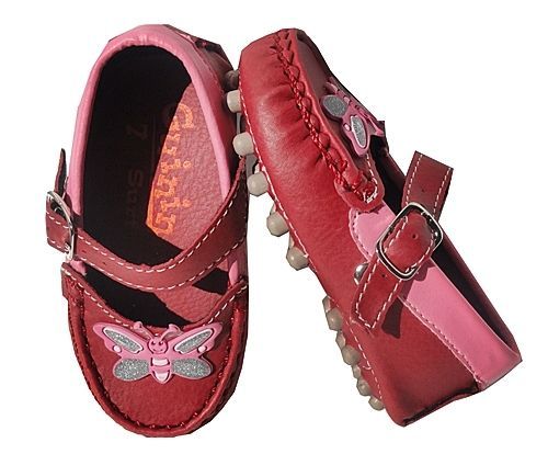 Cravinhos fashion baby Tam.17 ao 22. Vermelho/Detalhe rosa